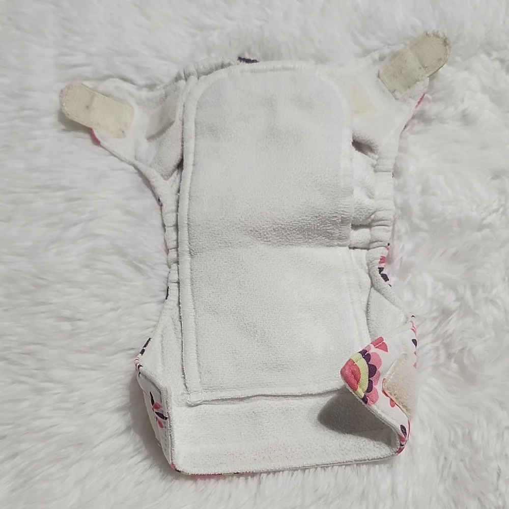 thirsties newborn girls diape